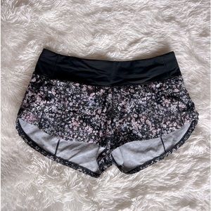 Girls size 4. 2.5 inch Lululemon speed up short.